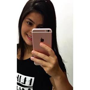 Meet your Posher, Letícia